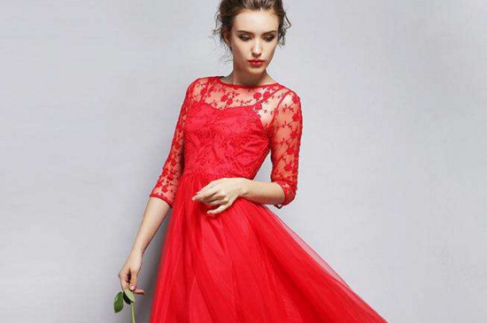 结婚穿旗袍还是红裙子